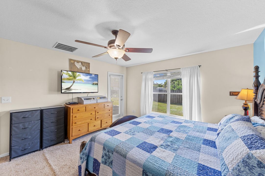 For Sale: $470,000 (4 beds, 3 baths, 2285 Square Feet)