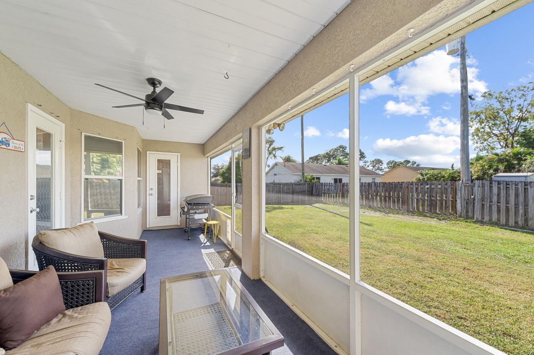 For Sale: $470,000 (4 beds, 3 baths, 2285 Square Feet)