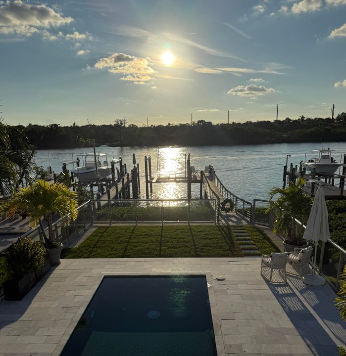 En Venta: $4,300,000 (3 camas, 2 baños, 2104 Pies cuadrados)