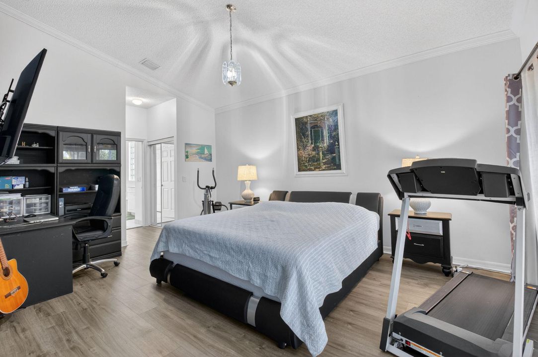 На продажу: $575,000 (4 спален, 2 ванн, 2040 Квадратных фут)