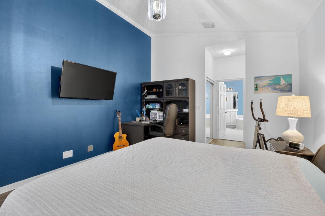 На продажу: $575,000 (4 спален, 2 ванн, 2040 Квадратных фут)