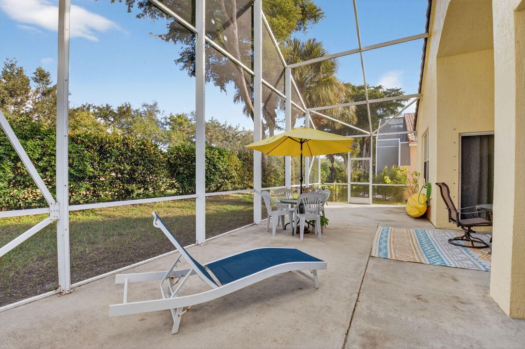 На продажу: $575,000 (4 спален, 2 ванн, 2040 Квадратных фут)