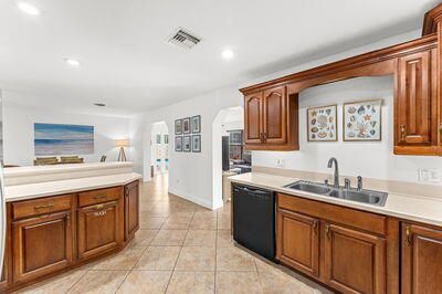 For Sale: $799,000 (3 beds, 2 baths, 1910 Square Feet)