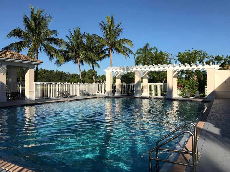 На продажу: $575,000 (4 спален, 2 ванн, 2040 Квадратных фут)