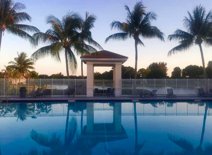 На продажу: $575,000 (4 спален, 2 ванн, 2040 Квадратных фут)