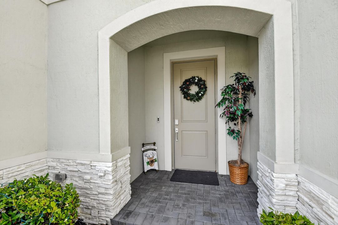 For Sale: $495,000 (3 beds, 2 baths, 1695 Square Feet)