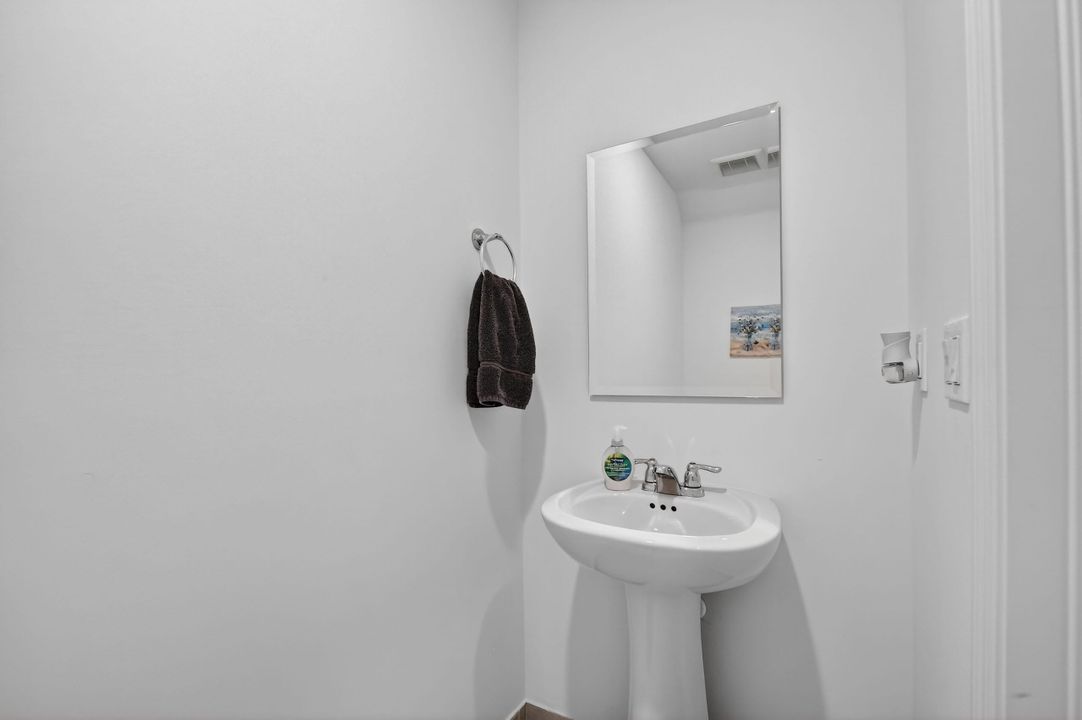 For Sale: $495,000 (3 beds, 2 baths, 1695 Square Feet)