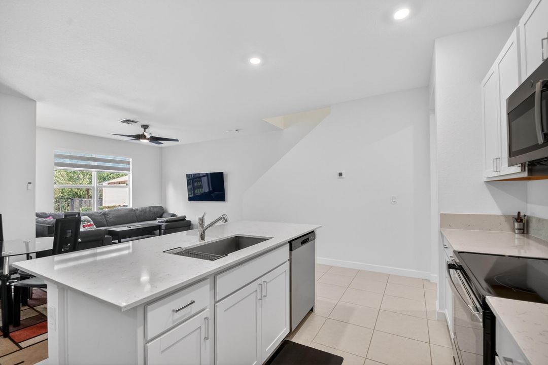 For Sale: $495,000 (3 beds, 2 baths, 1695 Square Feet)