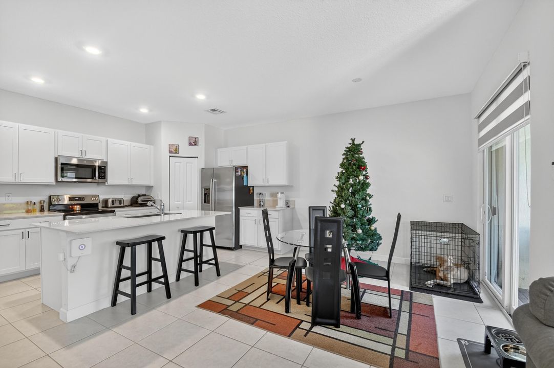 For Sale: $495,000 (3 beds, 2 baths, 1695 Square Feet)