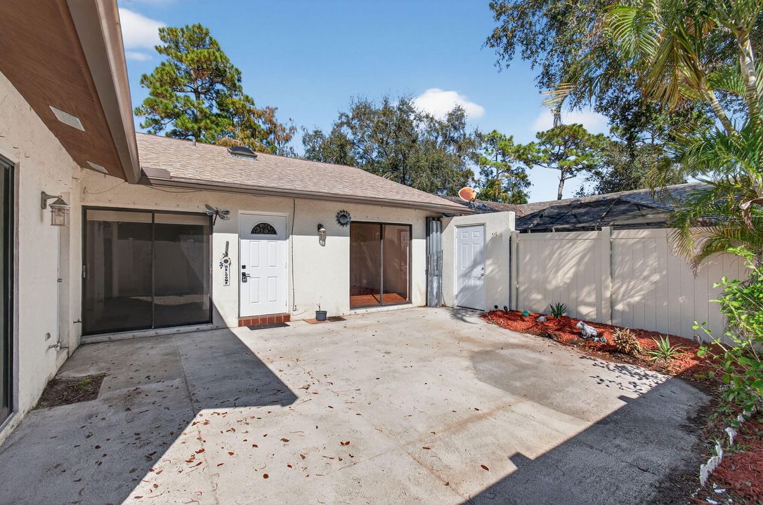 En Venta: $355,000 (2 camas, 2 baños, 1134 Pies cuadrados)