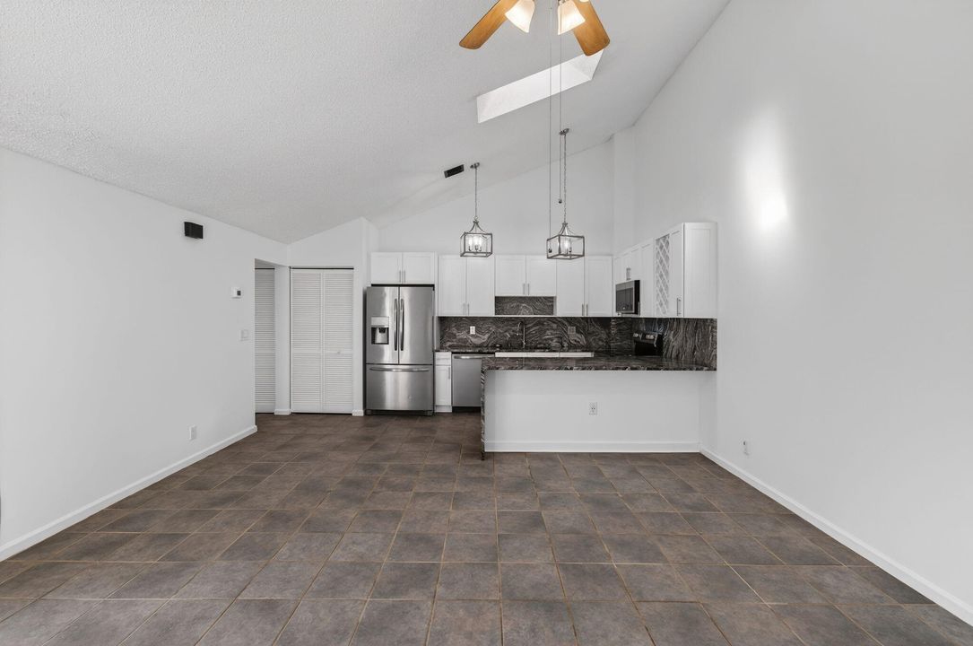 En Venta: $355,000 (2 camas, 2 baños, 1134 Pies cuadrados)