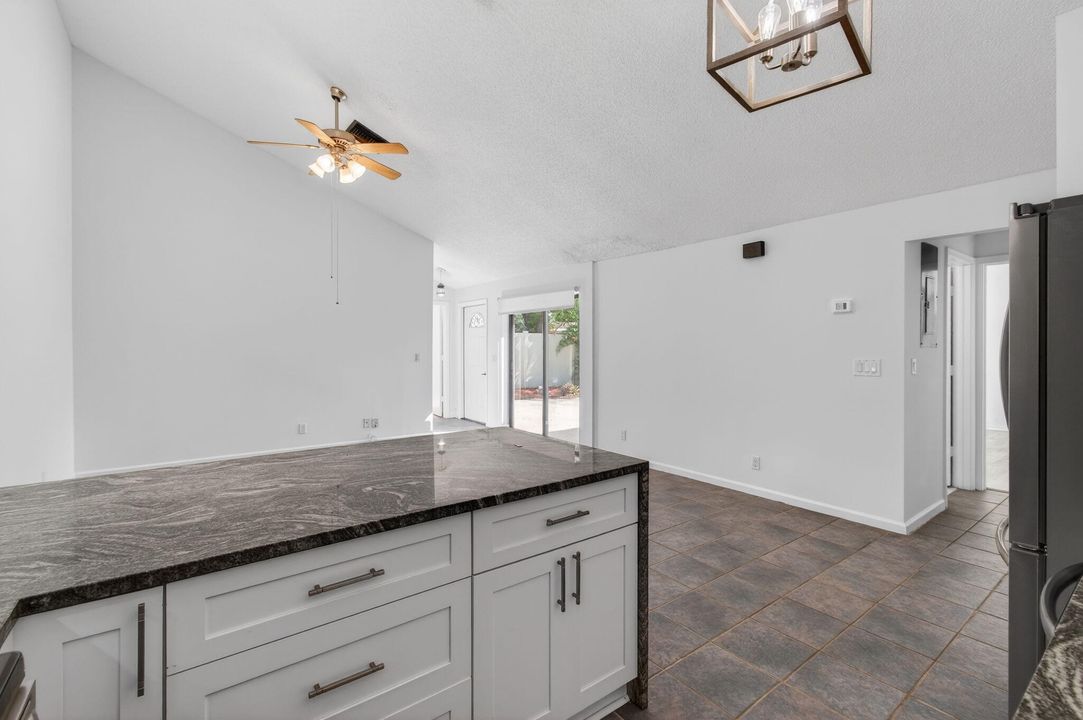 En Venta: $355,000 (2 camas, 2 baños, 1134 Pies cuadrados)