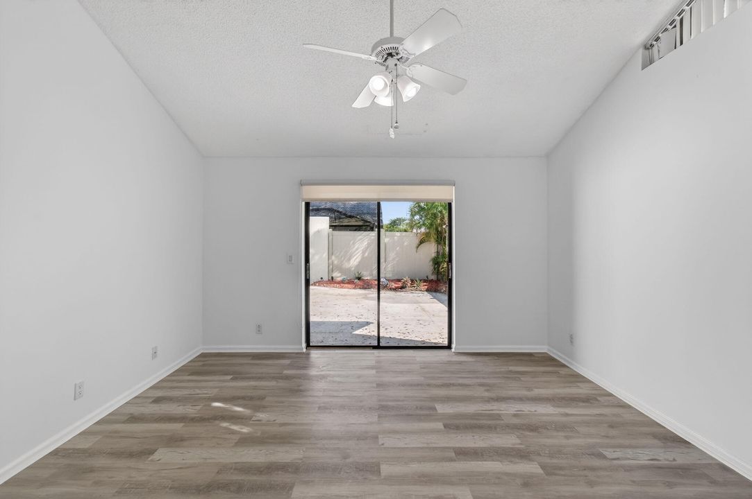 En Venta: $355,000 (2 camas, 2 baños, 1134 Pies cuadrados)