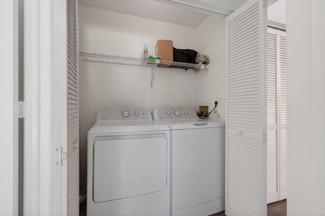 En Venta: $355,000 (2 camas, 2 baños, 1134 Pies cuadrados)