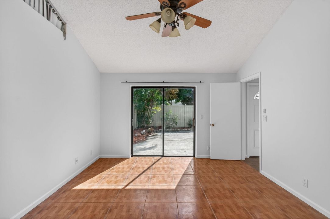 En Venta: $355,000 (2 camas, 2 baños, 1134 Pies cuadrados)