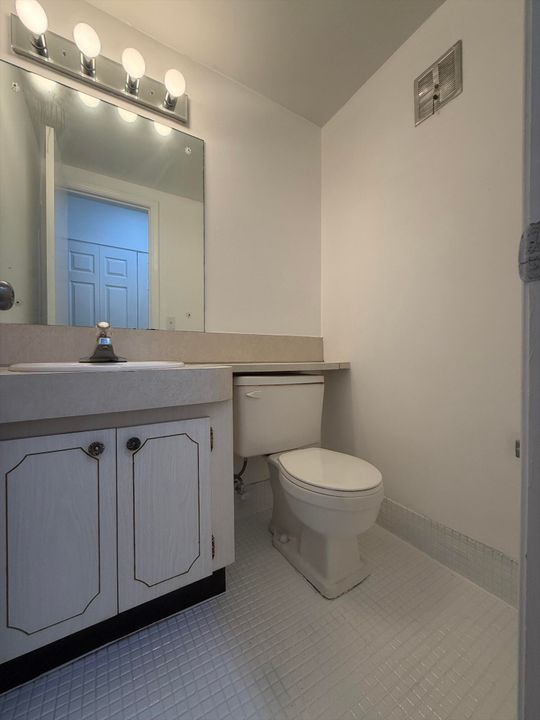 В аренду: $1,350 (1 спален, 1 ванн, 680 Квадратных фут)