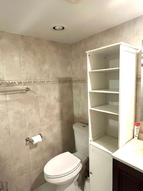 For Rent: $1,600 (2 beds, 2 baths, 907 Square Feet)