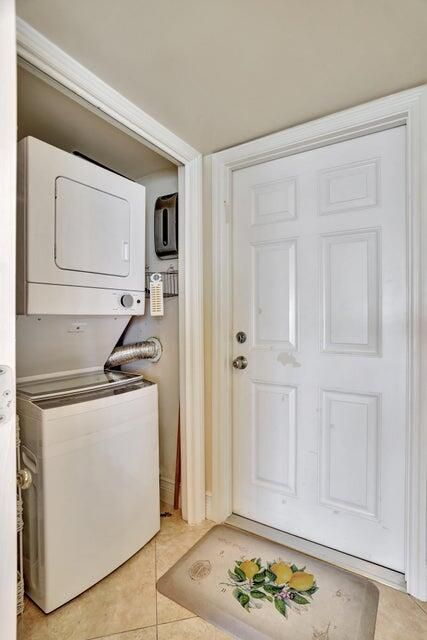 待售: $875,000 (2 贝兹, 2 浴室, 1249 平方英尺)