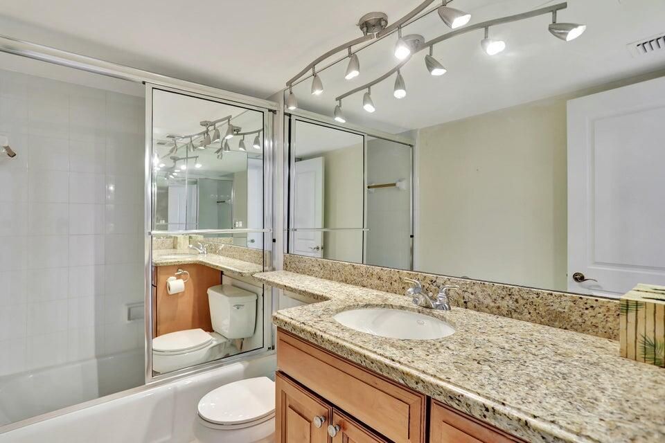 待售: $875,000 (2 贝兹, 2 浴室, 1249 平方英尺)