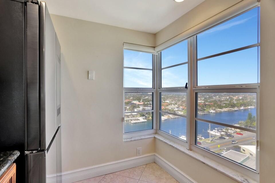 待售: $875,000 (2 贝兹, 2 浴室, 1249 平方英尺)