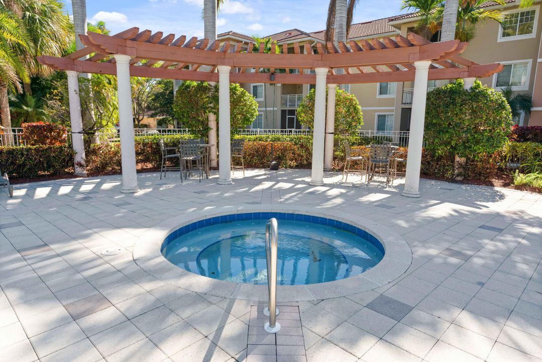 В аренду: $2,500 (3 спален, 2 ванн, 1493 Квадратных фут)