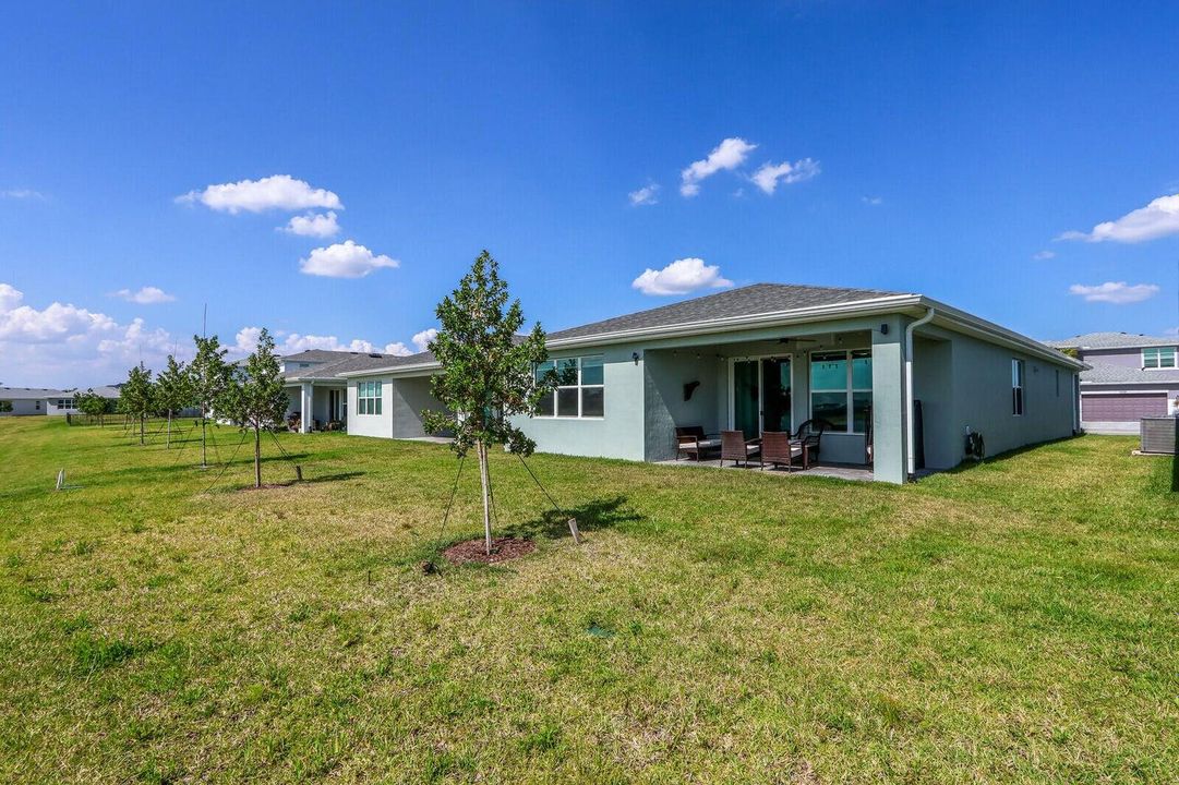 出租: $2,950 (3 贝兹, 2 浴室, 1998 平方英尺)