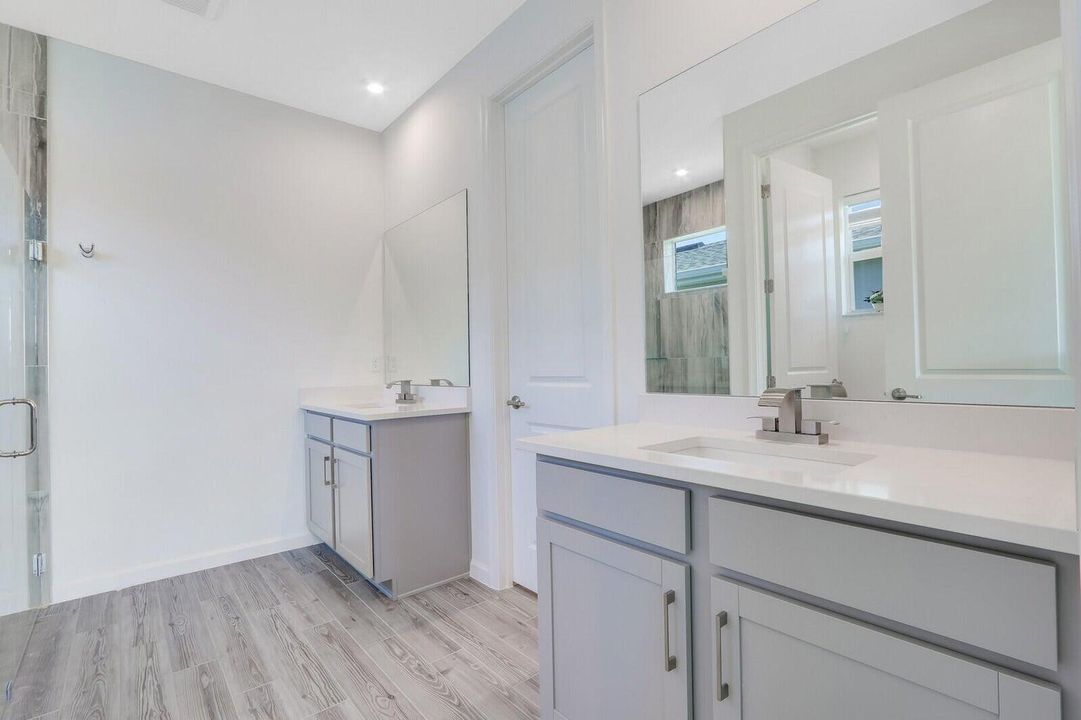 出租: $2,950 (3 贝兹, 2 浴室, 1998 平方英尺)