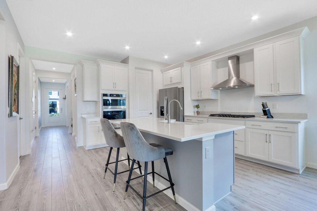 出租: $2,950 (3 贝兹, 2 浴室, 1998 平方英尺)