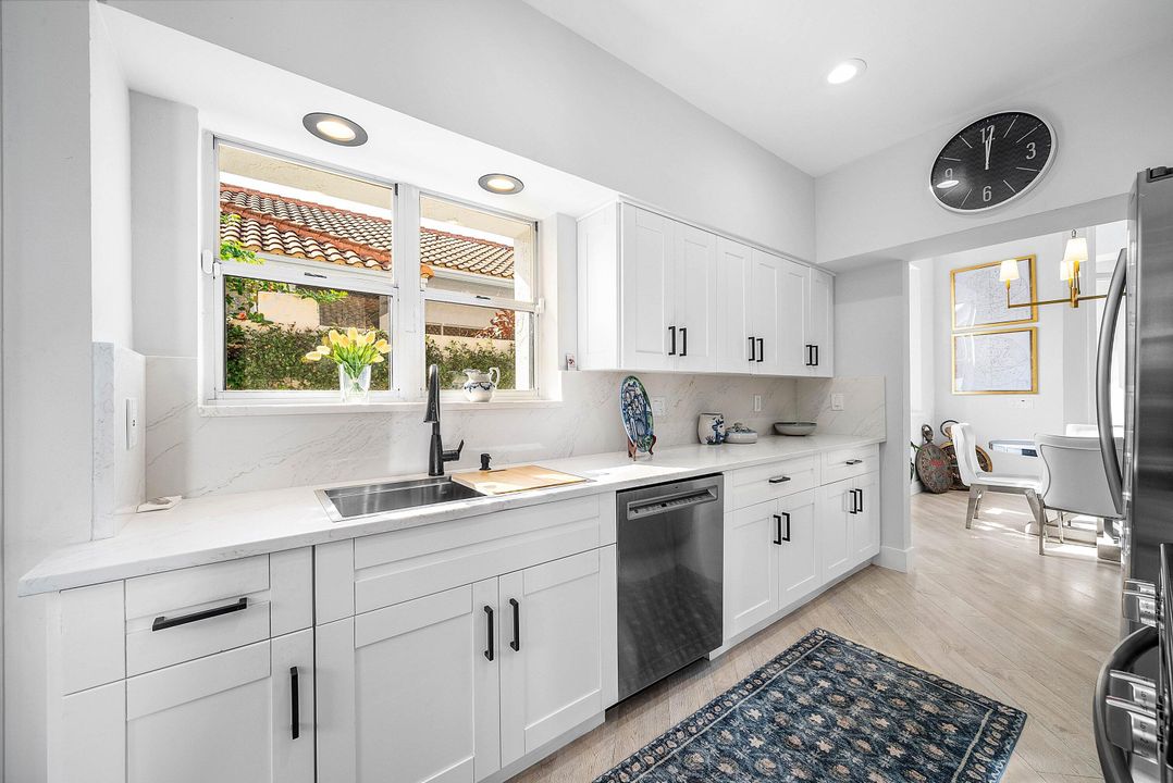 For Sale: $725,000 (3 beds, 2 baths, 1628 Square Feet)