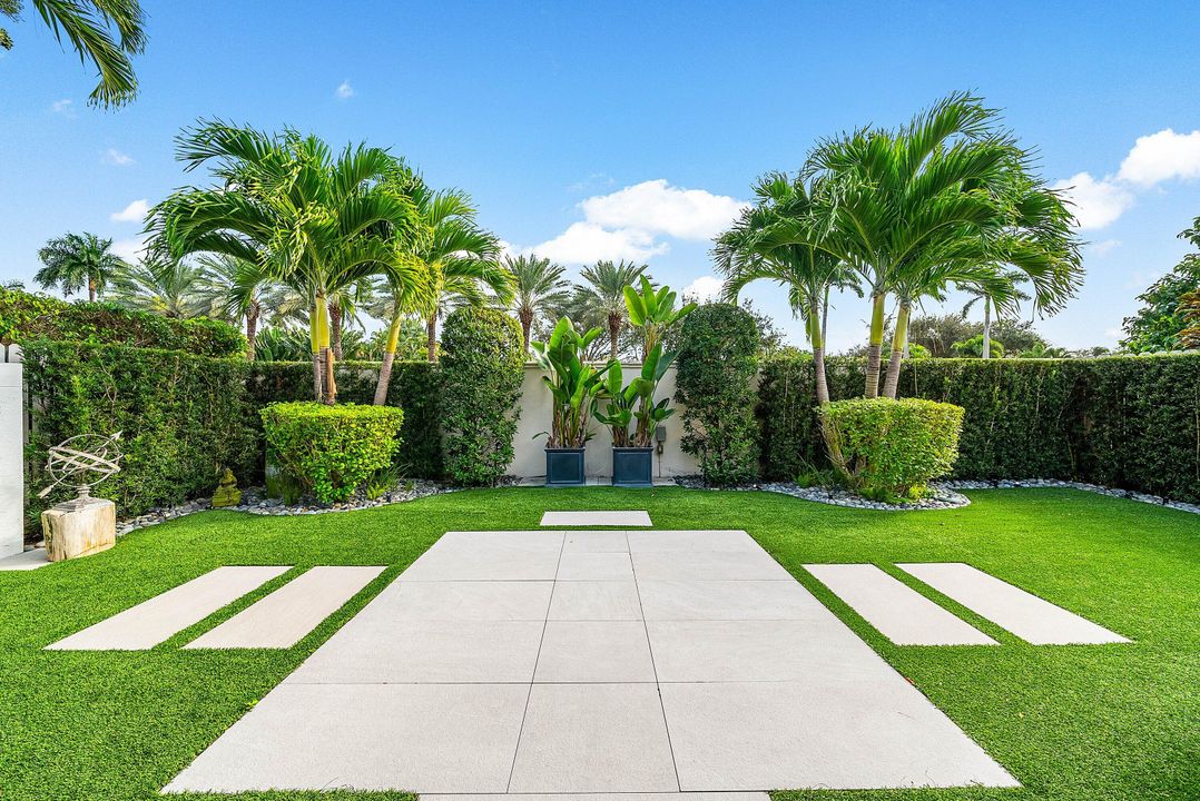 For Sale: $725,000 (3 beds, 2 baths, 1628 Square Feet)