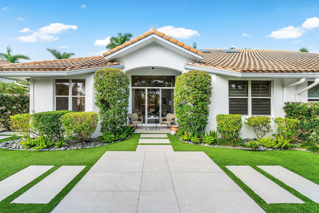 For Sale: $725,000 (3 beds, 2 baths, 1628 Square Feet)