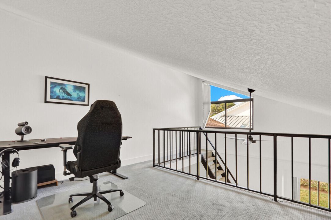 待售: $1,220,000 (3 贝兹, 2 浴室, 2079 平方英尺)