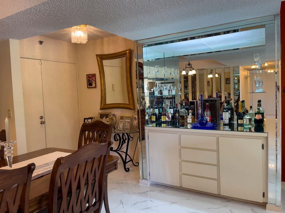 For Sale: $210,000 (3 beds, 2 baths, 1650 Square Feet)