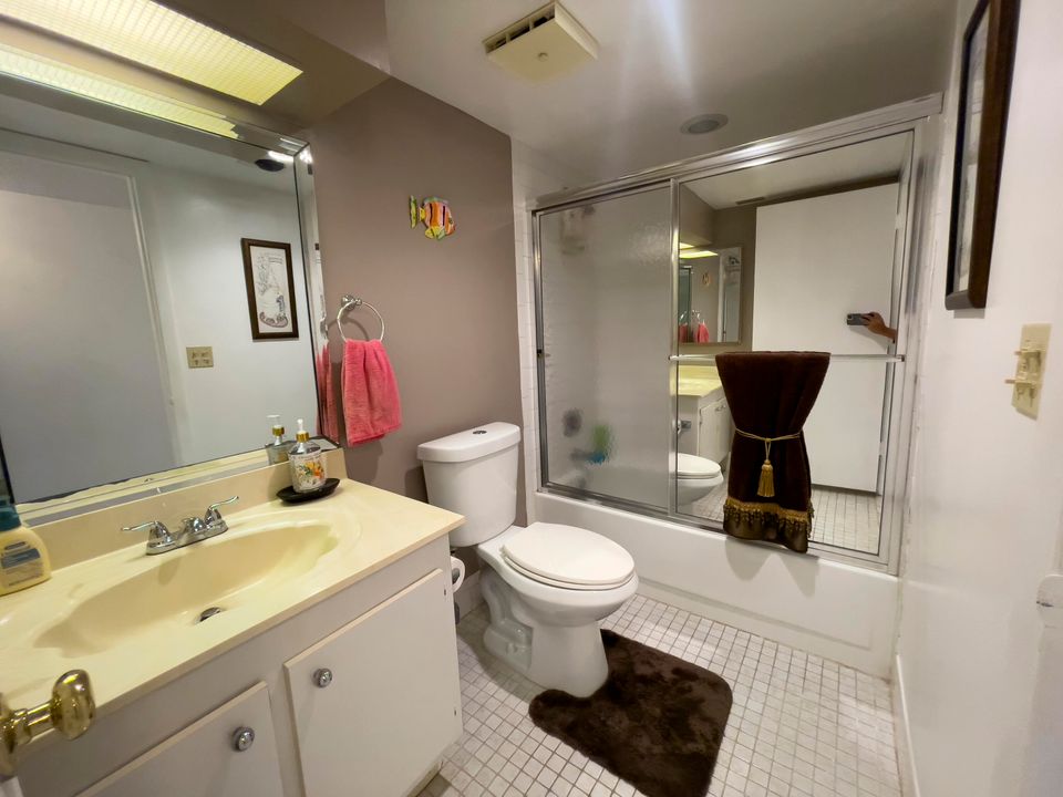 For Sale: $210,000 (3 beds, 2 baths, 1650 Square Feet)