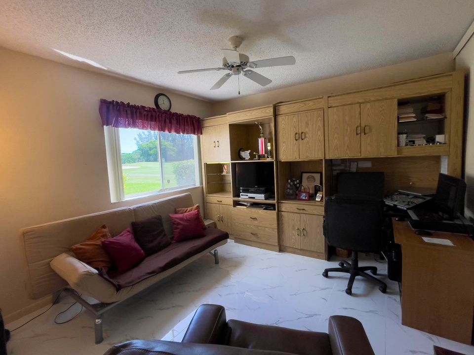 For Sale: $210,000 (3 beds, 2 baths, 1650 Square Feet)