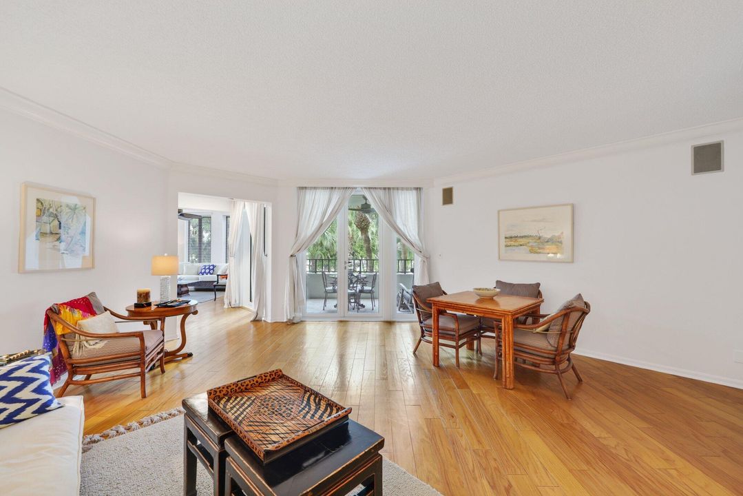 На продажу: $825,000 (2 спален, 2 ванн, 1706 Квадратных фут)