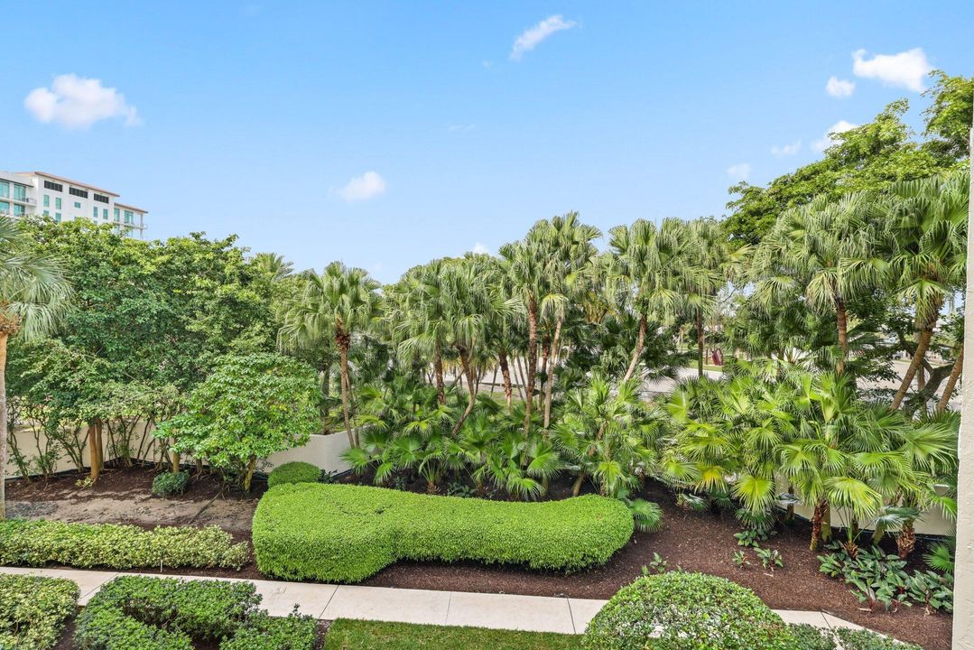 На продажу: $825,000 (2 спален, 2 ванн, 1706 Квадратных фут)