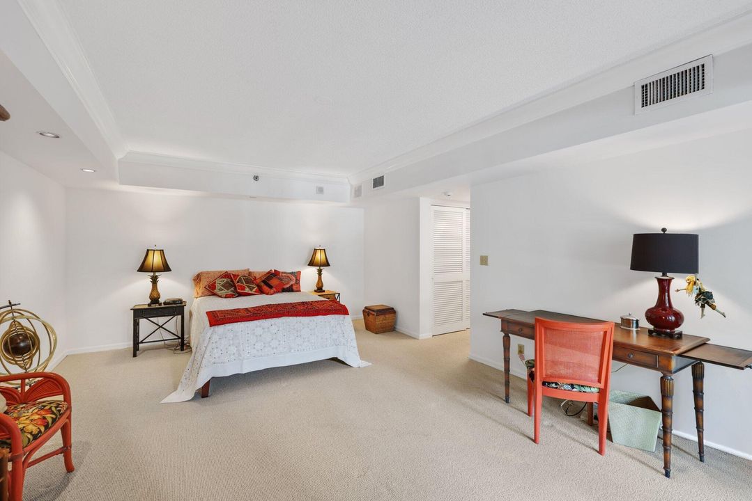 На продажу: $825,000 (2 спален, 2 ванн, 1706 Квадратных фут)