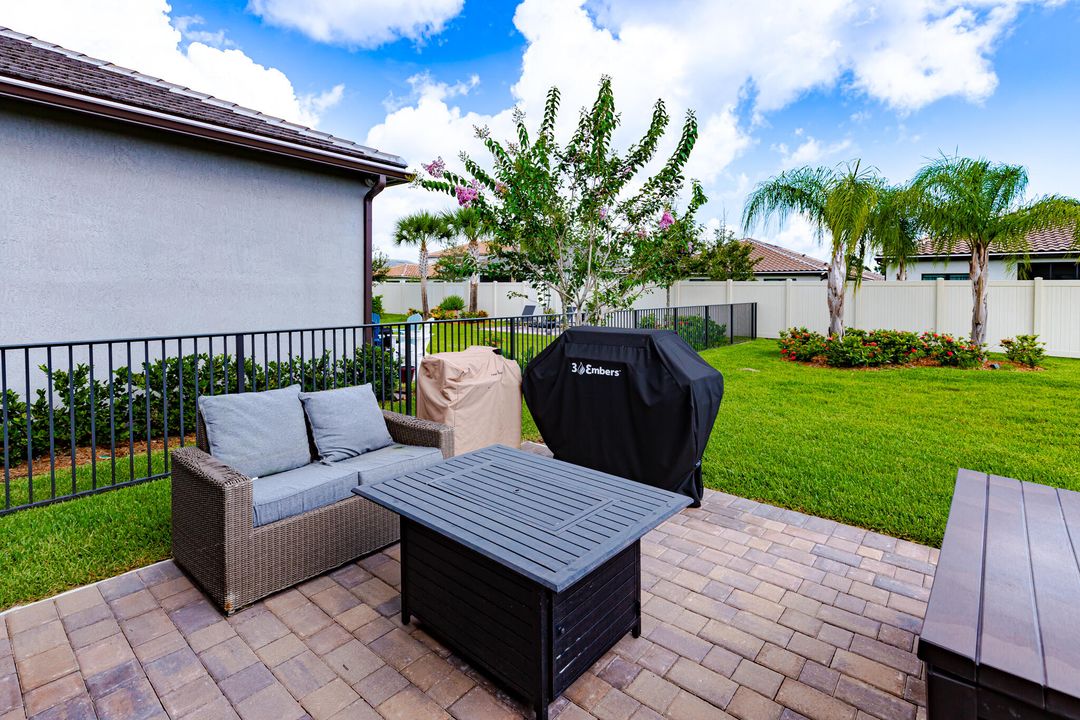 На продажу: $472,000 (3 спален, 2 ванн, 1671 Квадратных фут)