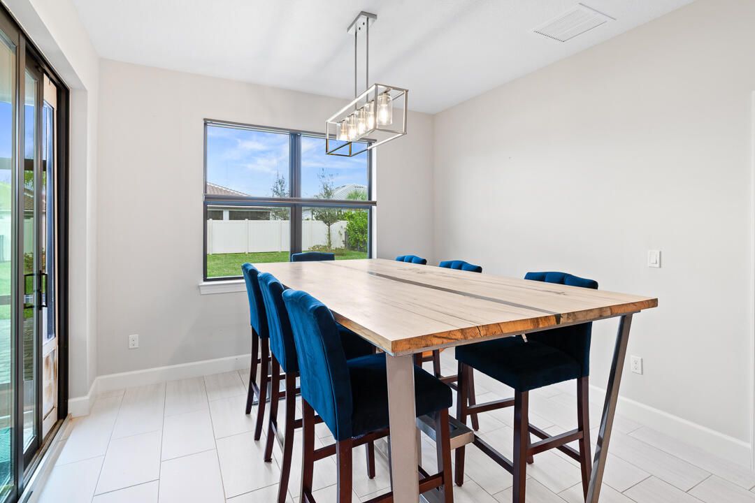 На продажу: $472,000 (3 спален, 2 ванн, 1671 Квадратных фут)