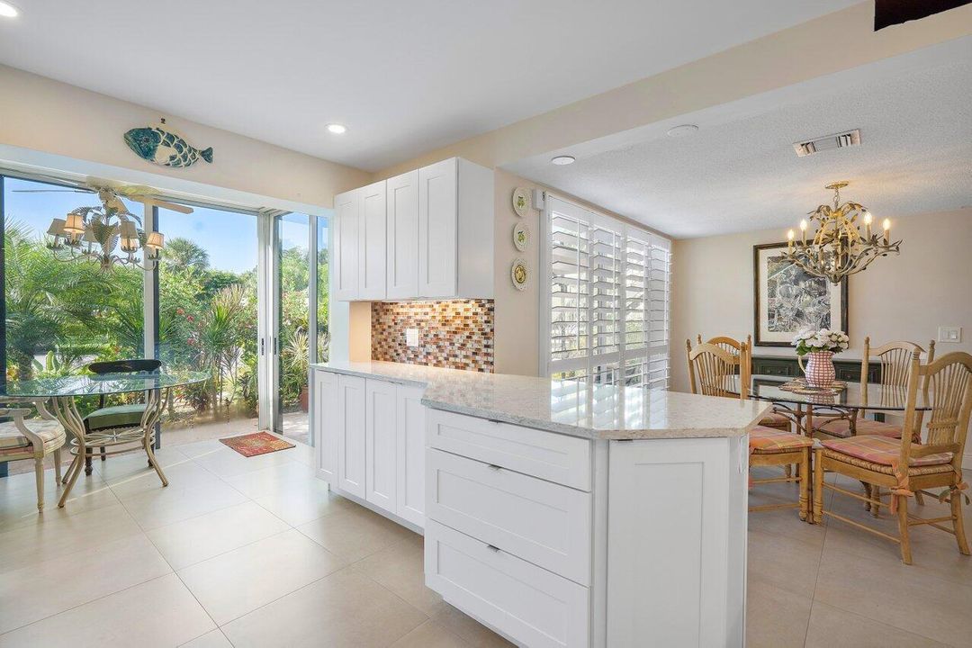 For Sale: $695,000 (3 beds, 2 baths, 1958 Square Feet)