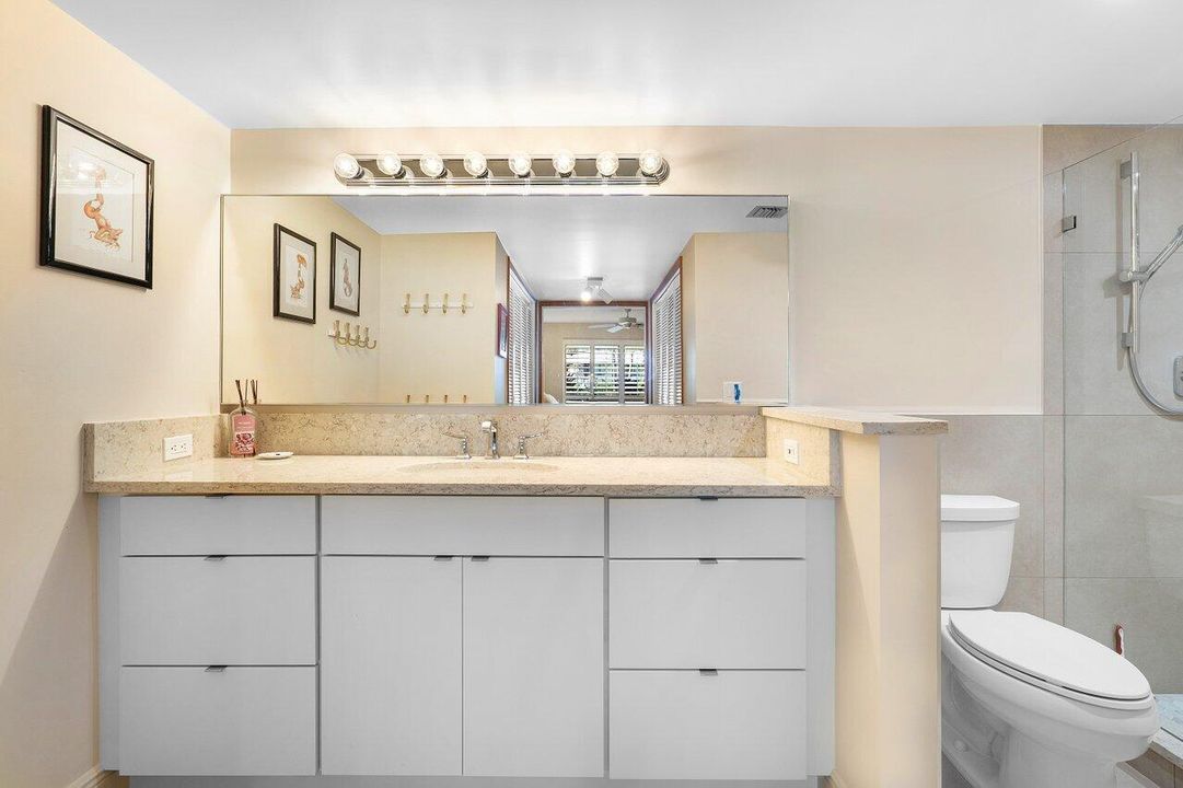 For Sale: $695,000 (3 beds, 2 baths, 1958 Square Feet)