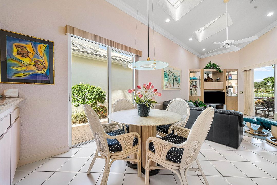 待售: $1,699,000 (3 贝兹, 3 浴室, 2879 平方英尺)