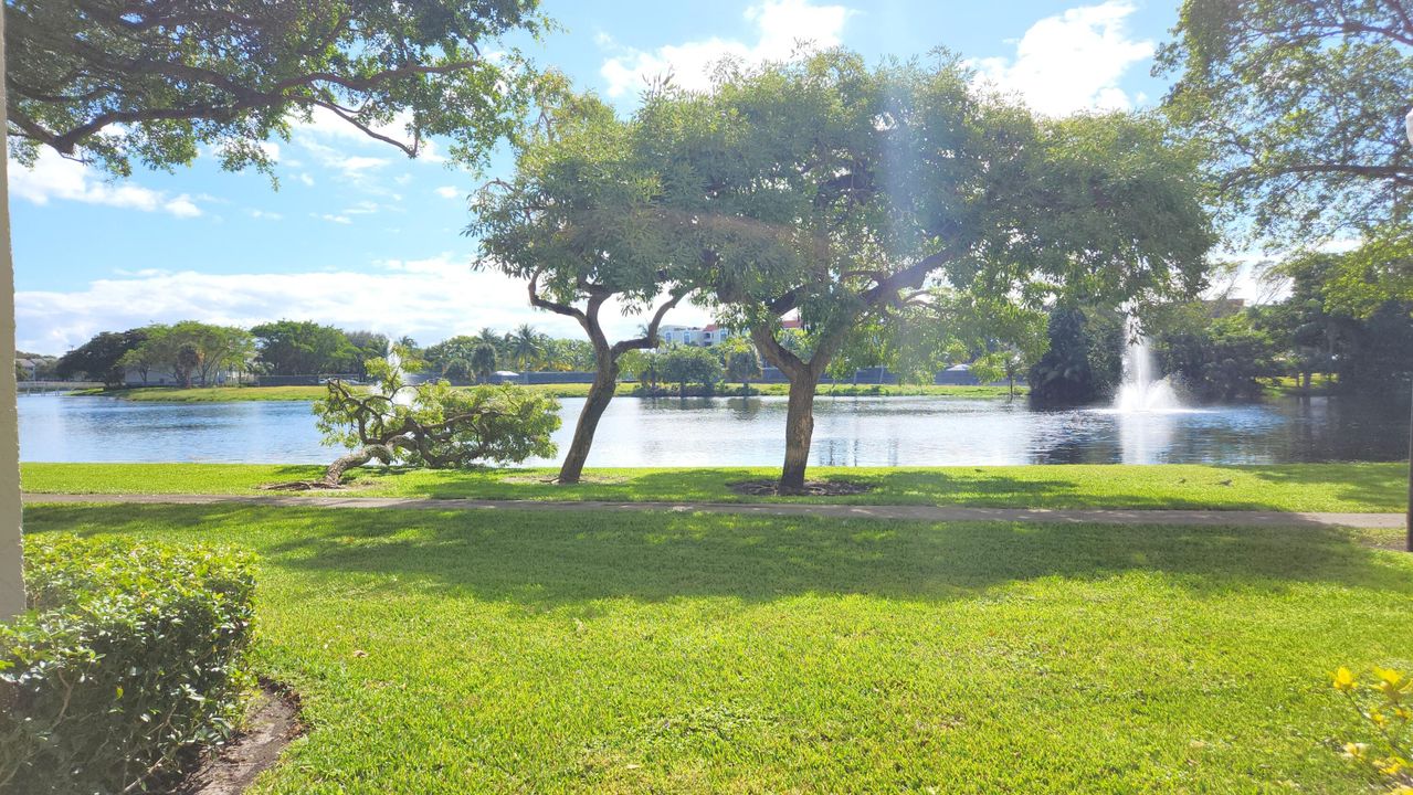 В аренду: $4,999 (2 спален, 2 ванн, 1160 Квадратных фут)