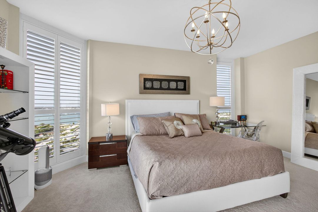 En Venta: $2,625,000 (2 camas, 2 baños, 2115 Pies cuadrados)