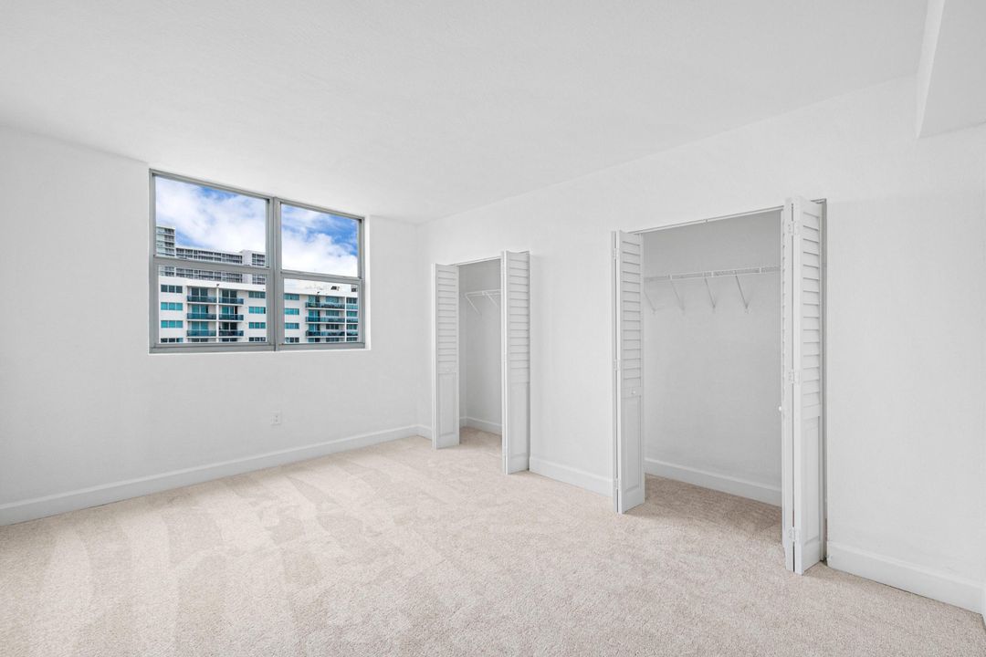 For Rent: $3,000 (2 beds, 2 baths, 1100 Square Feet)