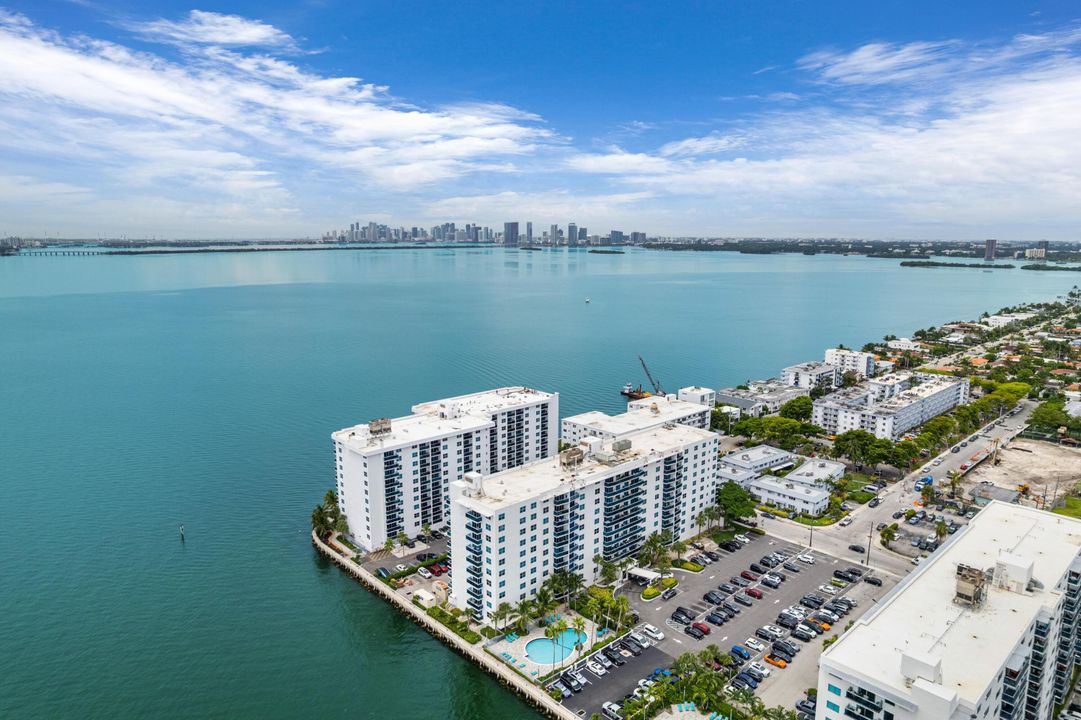 For Rent: $3,000 (2 beds, 2 baths, 1100 Square Feet)