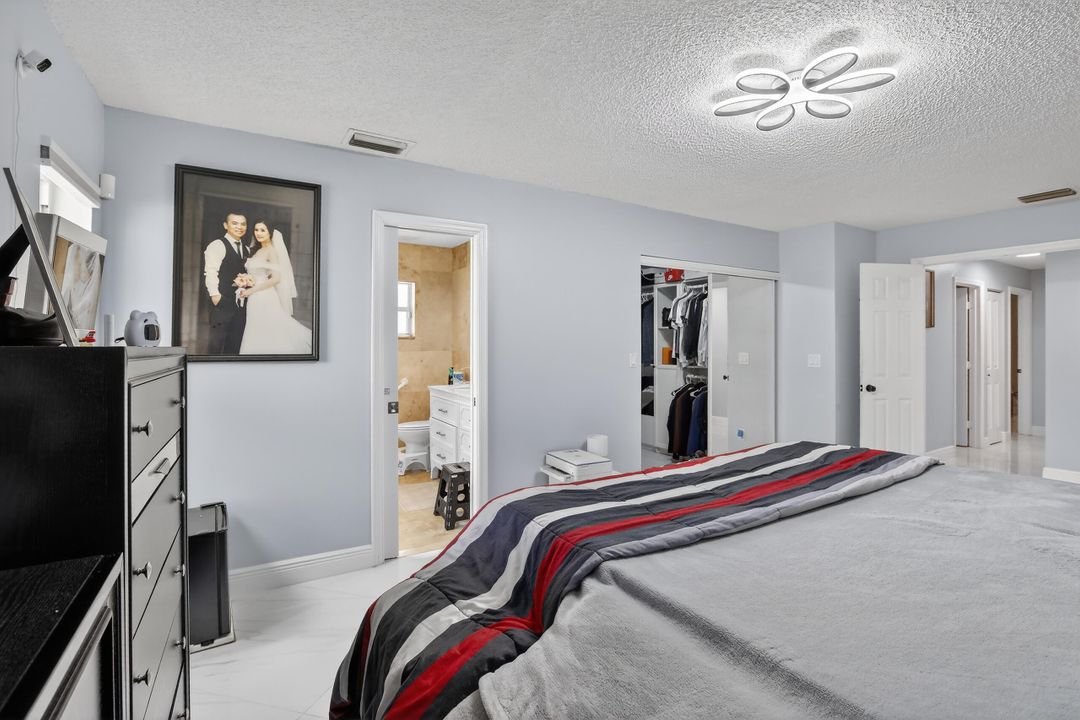 En Venta: $725,000 (4 camas, 2 baños, 2031 Pies cuadrados)