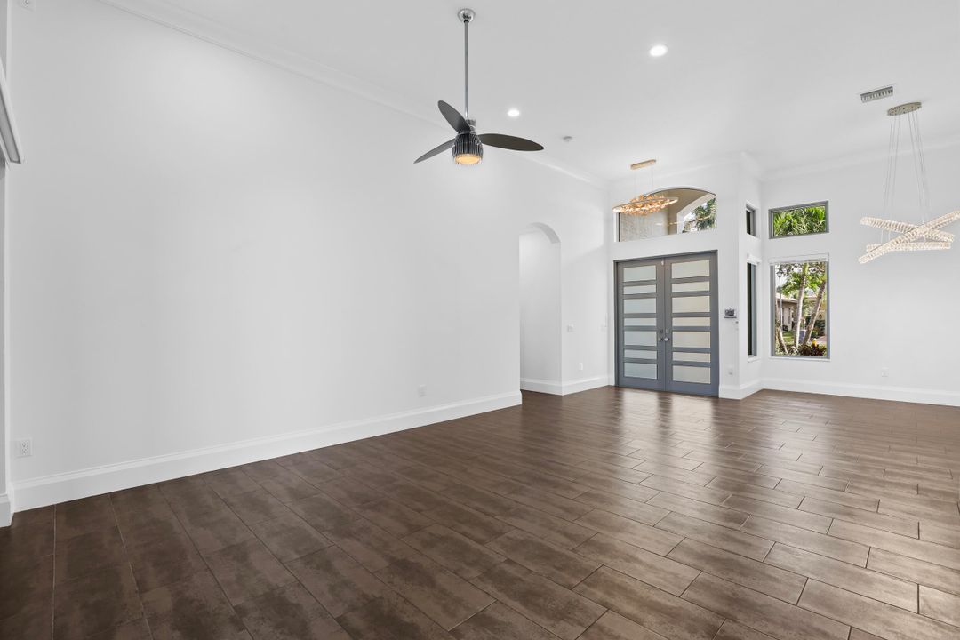 待售: $1,500,000 (5 贝兹, 4 浴室, 3579 平方英尺)