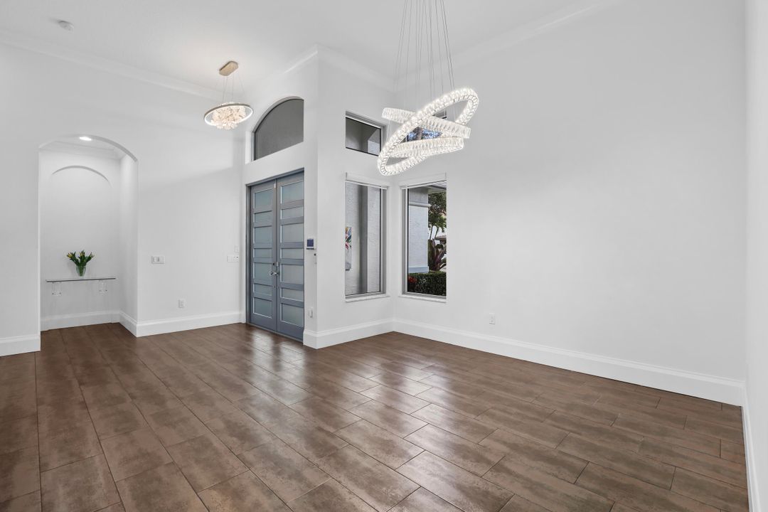 待售: $1,500,000 (5 贝兹, 4 浴室, 3579 平方英尺)